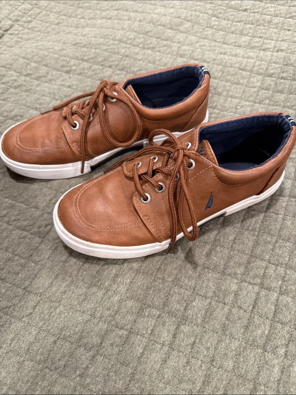 Nautica Boy’s Berrian Faux Leather Boat Shoes Size 2